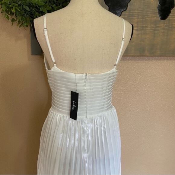NWOT Lulus Romantic Aesthetic Shiny White Pleated Midi Dress - Picture 3 of 7